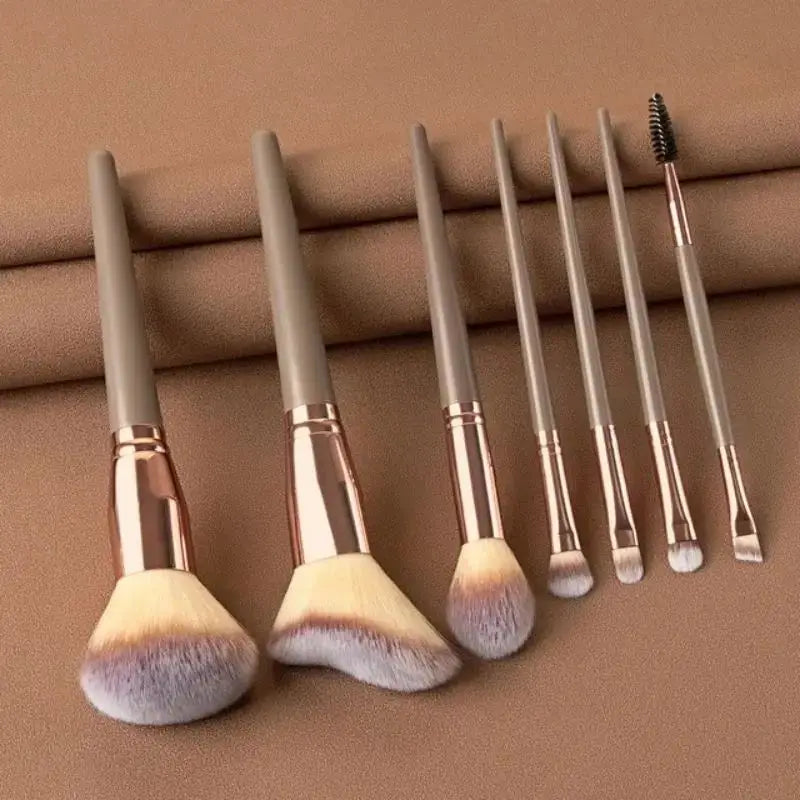 Soft Fluffy Cosmetic Powder Eyeshadow Make Up Brush Beauty Tool