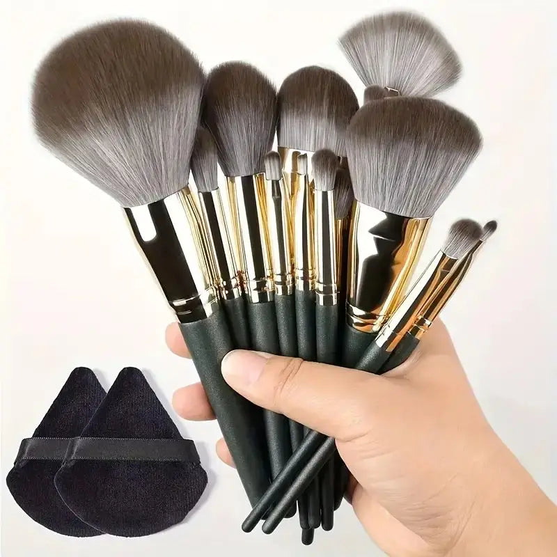 Soft Fluffy Cosmetic Powder Eyeshadow Make Up Brush Beauty Tool