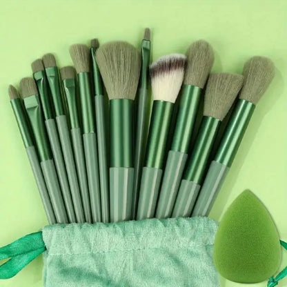 Soft Fluffy Cosmetic Powder Eyeshadow Make Up Brush Beauty Tool